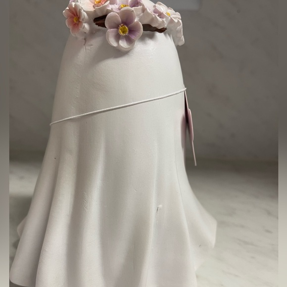 Goblin and Ghoul Ghost with Flower Walking Dog - Picture 4 of 4